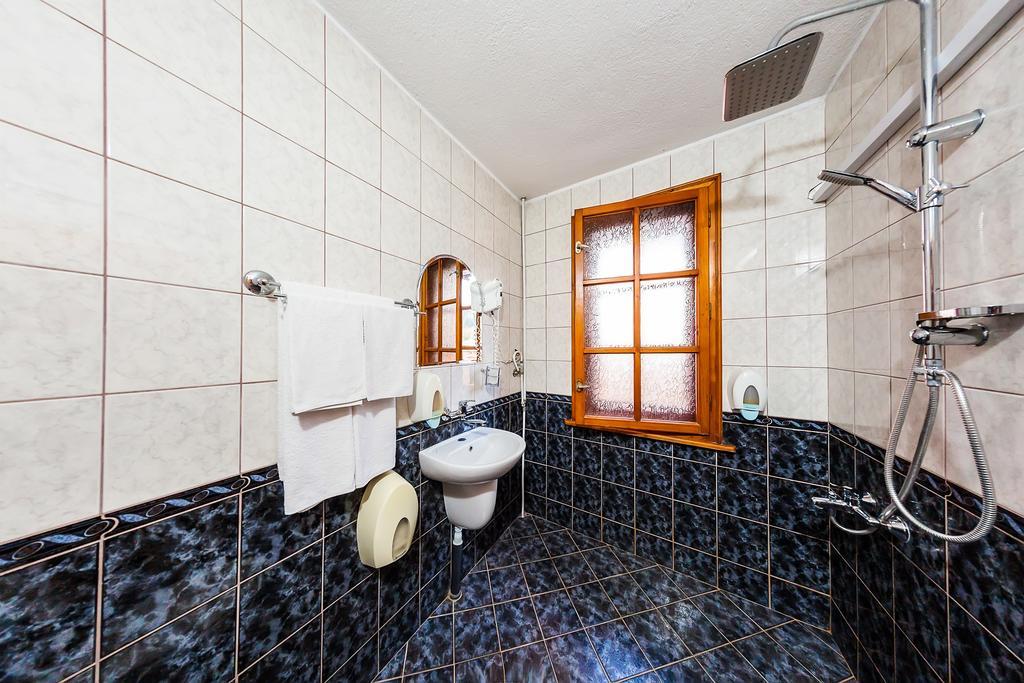 Family Hotel Ogi Asenovgrad Eksteriør bilde