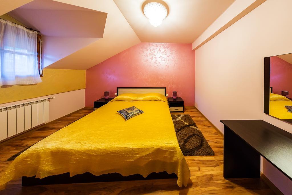 Family Hotel Ogi Asenovgrad Eksteriør bilde