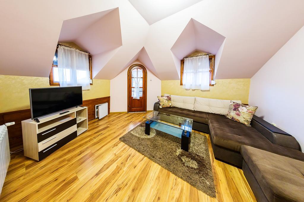 Family Hotel Ogi Asenovgrad Eksteriør bilde