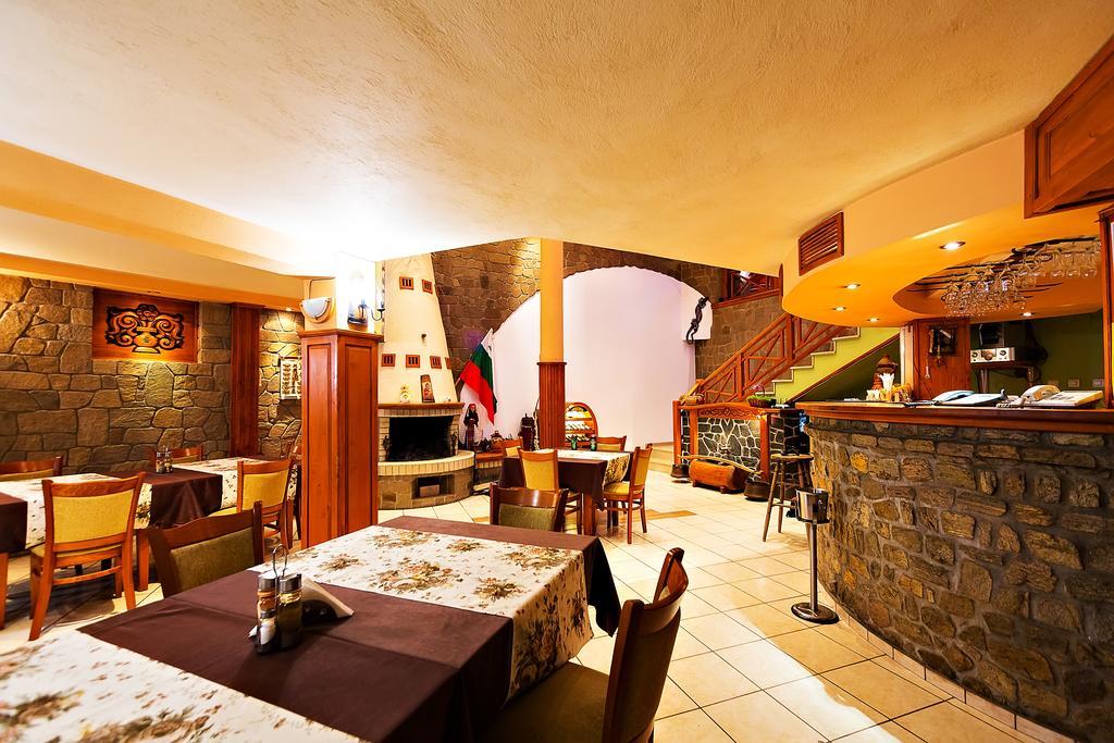 Family Hotel Ogi Asenovgrad Eksteriør bilde