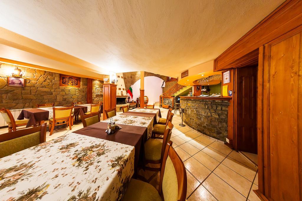 Family Hotel Ogi Asenovgrad Eksteriør bilde