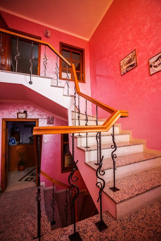 Family Hotel Ogi Asenovgrad Eksteriør bilde