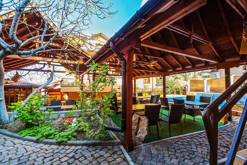 Family Hotel Ogi Asenovgrad Eksteriør bilde